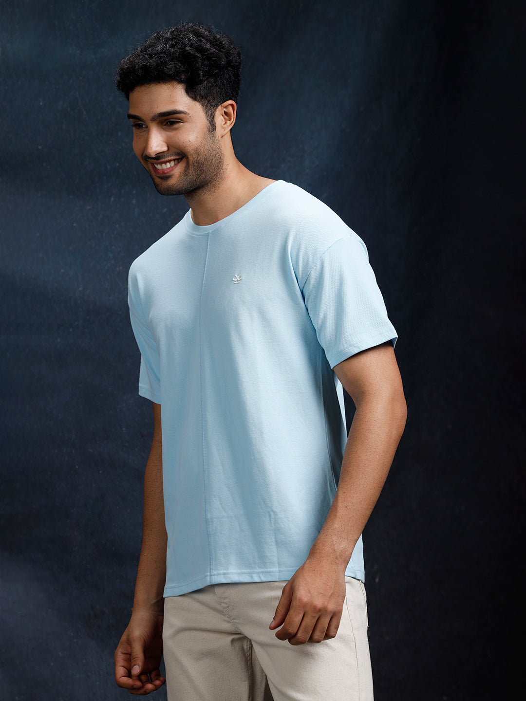 Solid T-Shirt With Centre Stitch Line