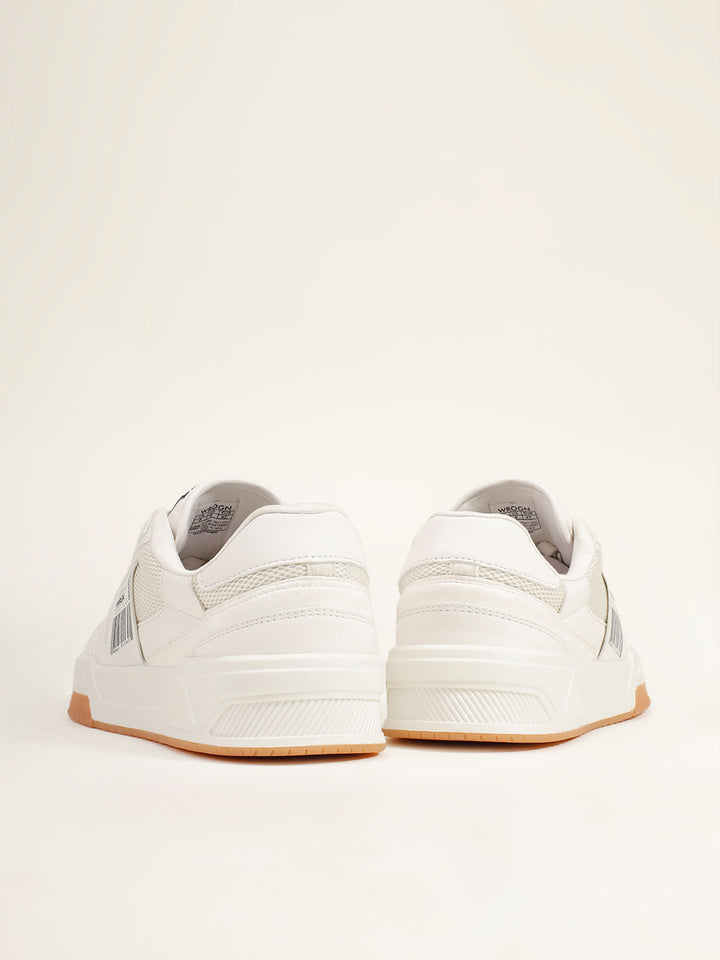 Sneakers | Martini Lighttag