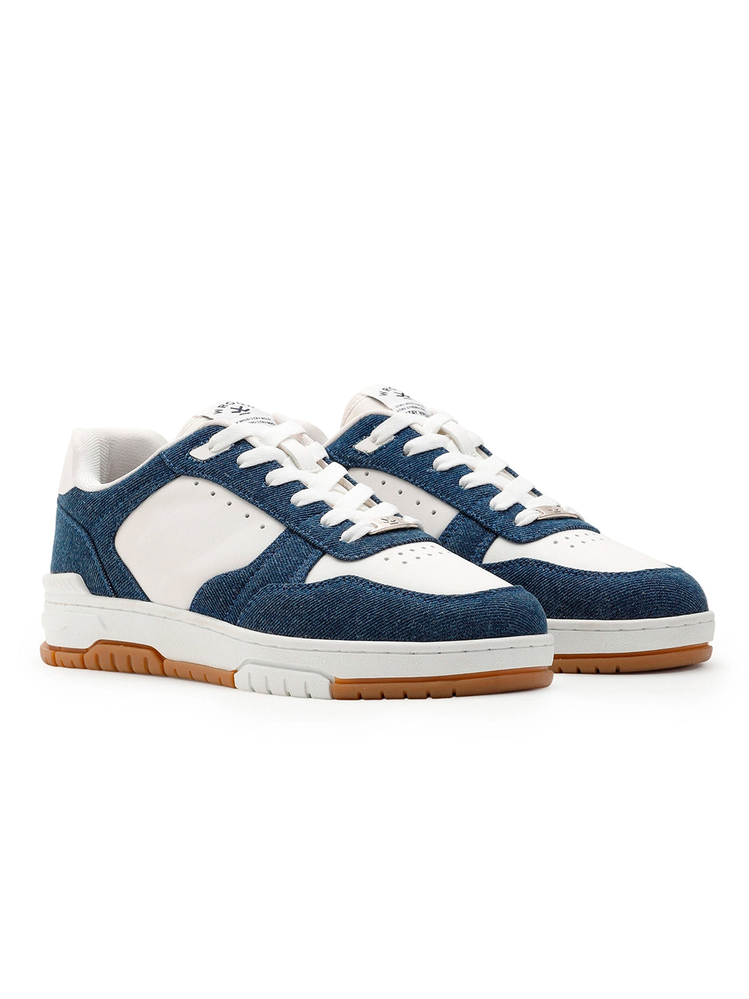Sneakers  |  Greyhound Indigo Court