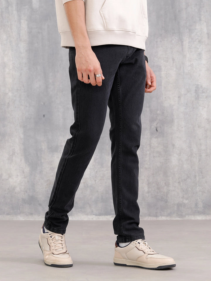 Mild Washed Slim Tapered Jeans I Grey