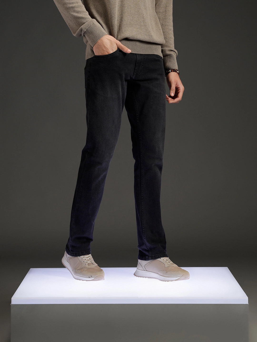 men's causal straight fit jeans | Black