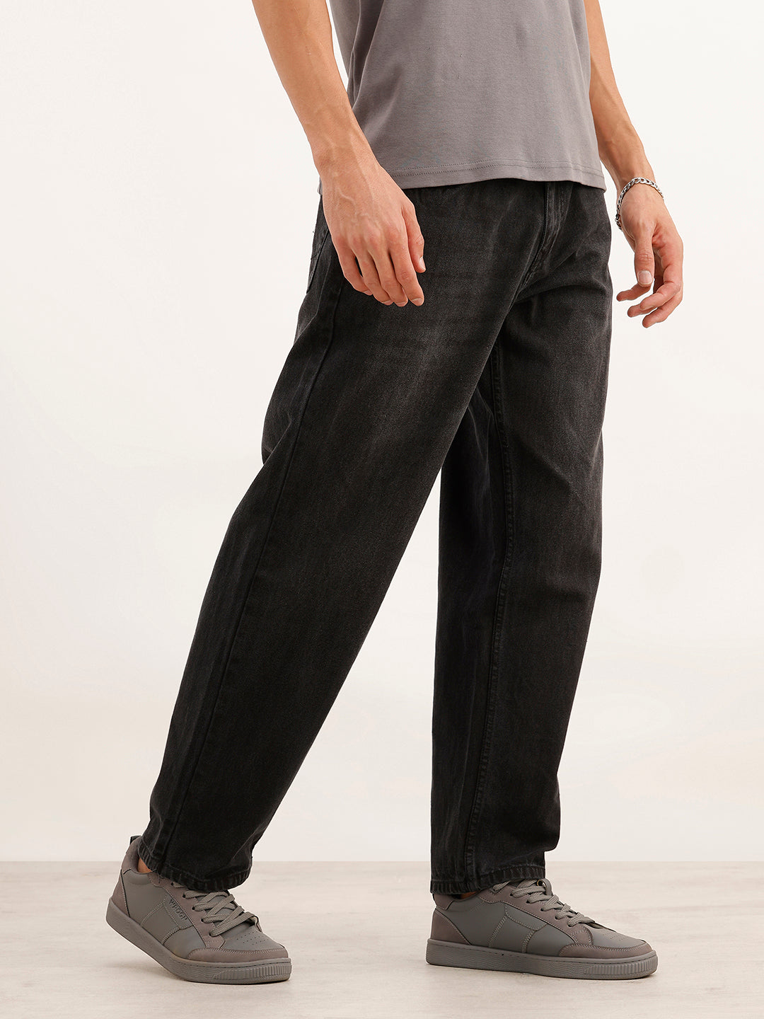 Solid Loose Fit Denim Jeans | Black