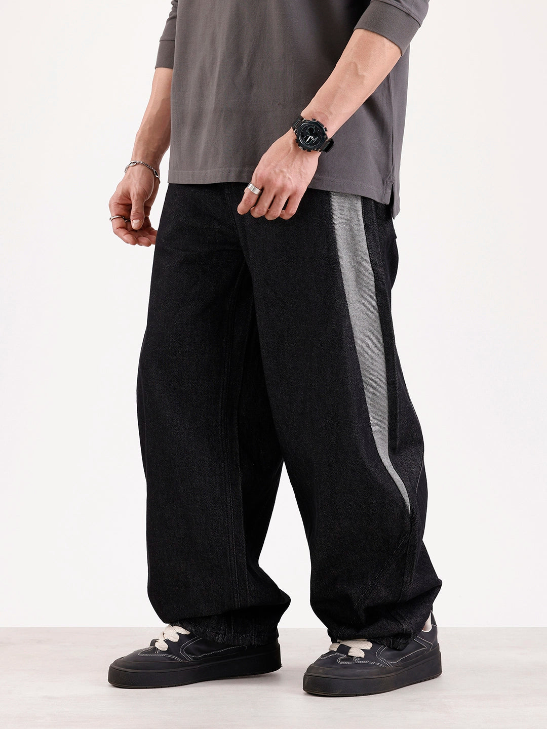 Classic Baloon Fit Jeans   |  Black