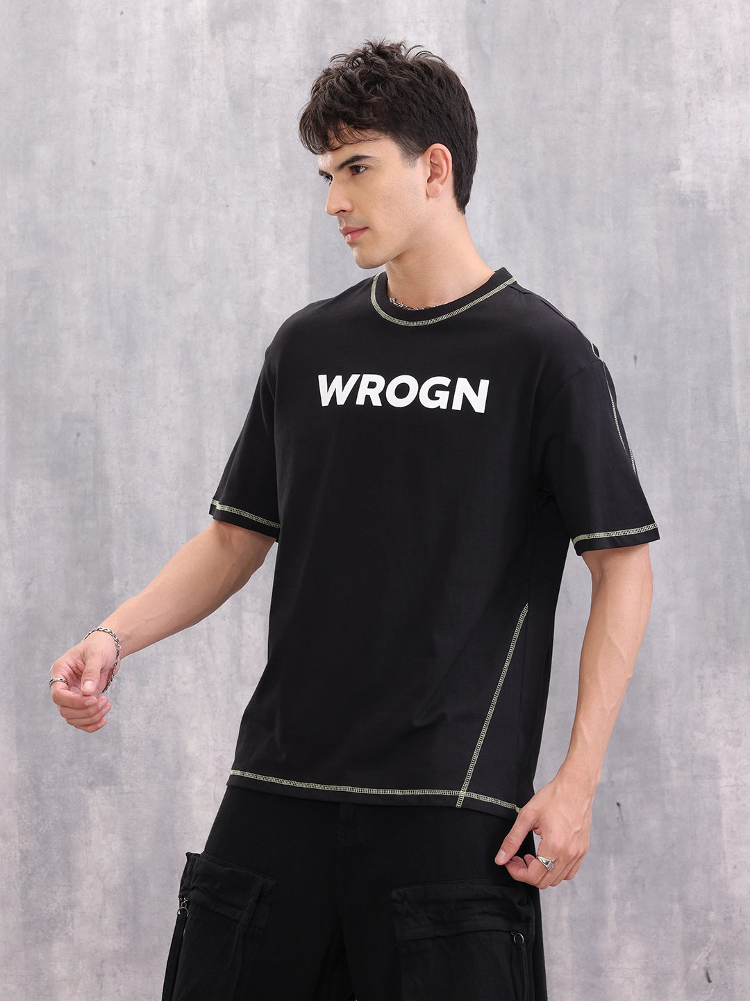 Contrast Detail Oversize T-Shirt I Black