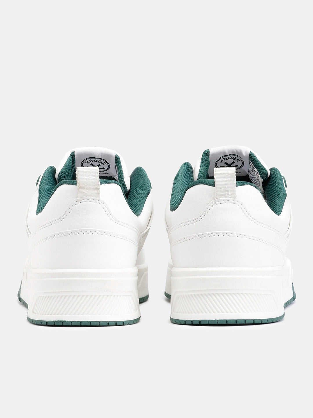 Sneaker | Martini Neat