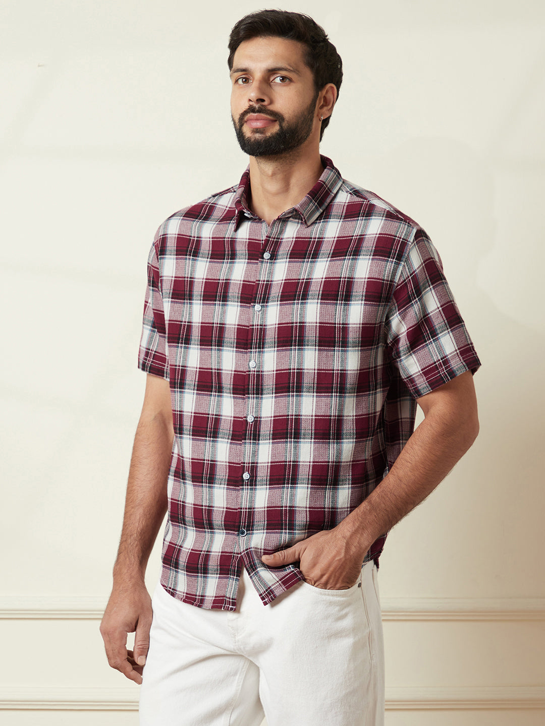 Checked Comfort Fit Shirt in Maroon