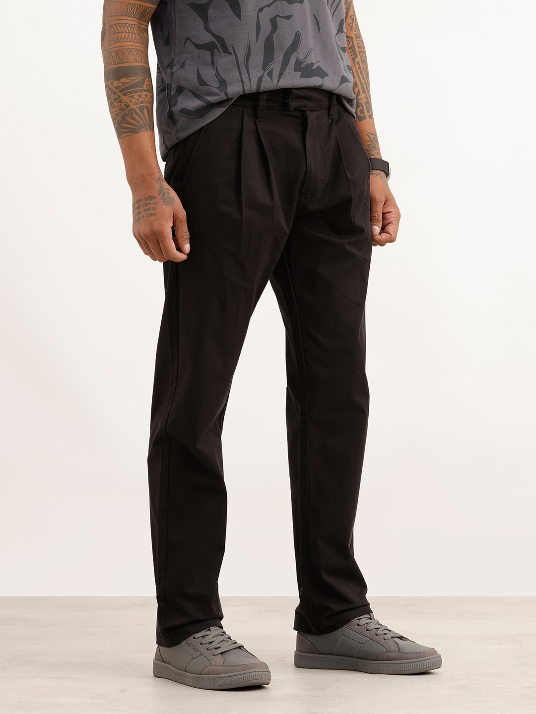 Solid Anti Fit Double Pleated Trouser | Black