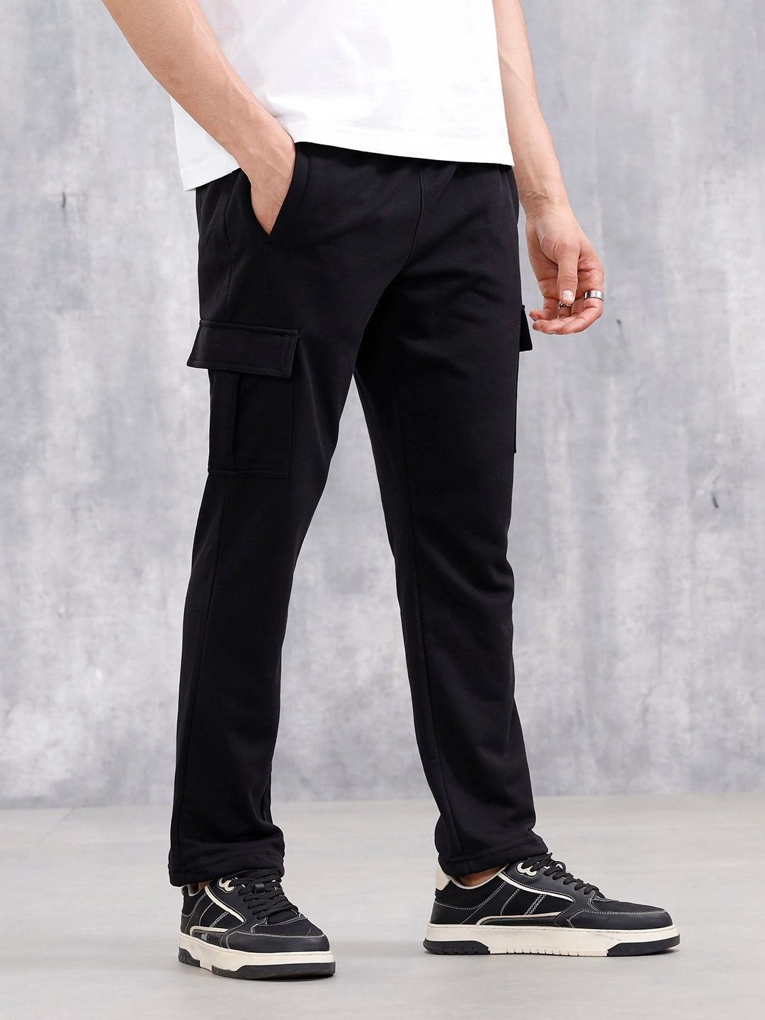 Men’s Straight Fit Knit Jogger With Pockets |Black