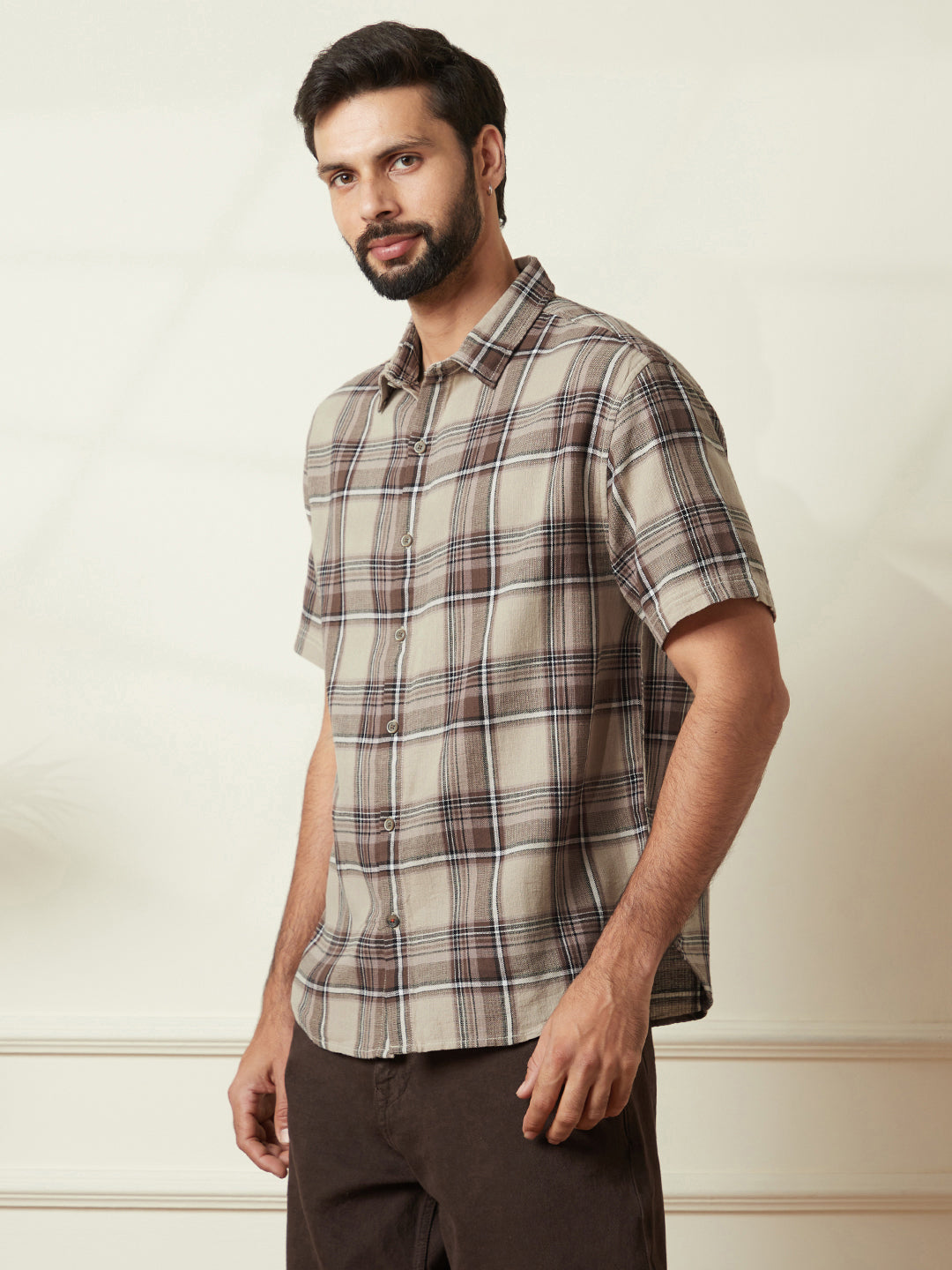 Checked Comfort Fit Shirt in Light Brown