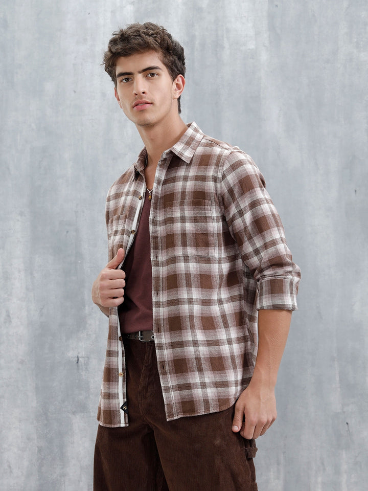 Men's Casual Checkered Pattern Double Pocket Shirt | Brown