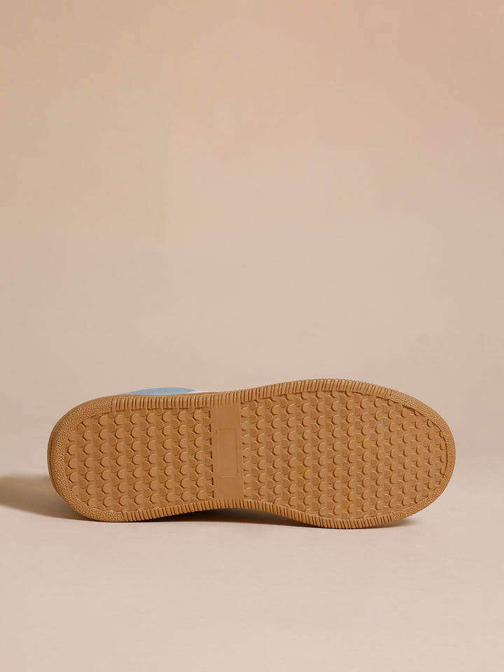 Sneakers | Gimlet Cloud