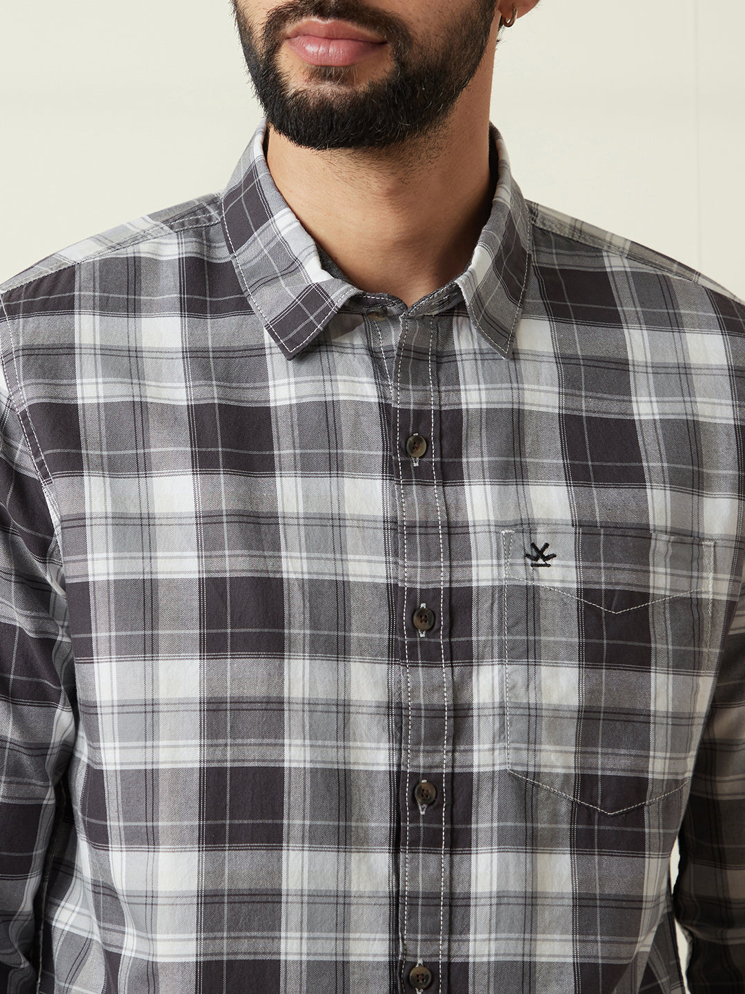 Checked Slim Fit Shirt in Grey