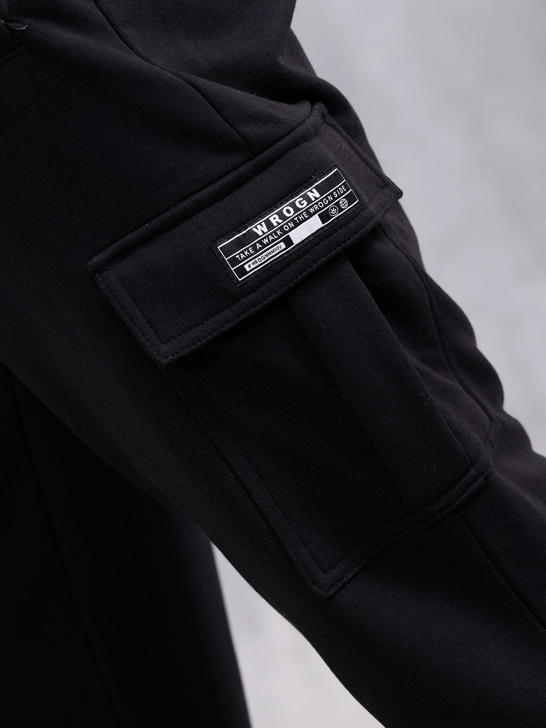 Men’s Straight Fit Knit Jogger With Pockets |Black