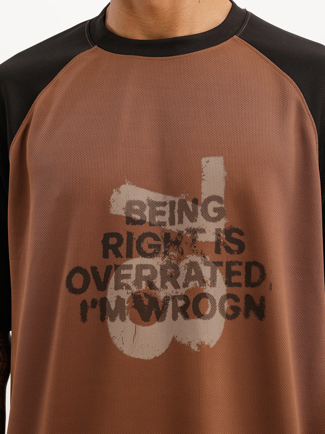 Placement Printed Raglan Collar T-Shirt | Brown