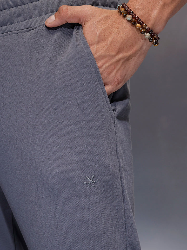 Men’s Minimal Straight Fit knit jogger | Dark Grey