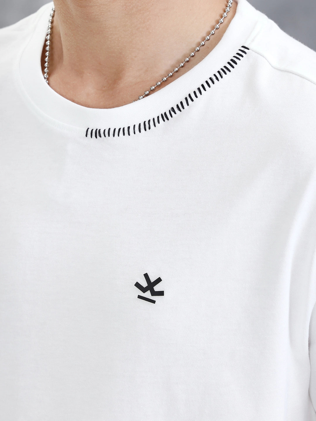 Thread Detailed Oversized T-Shirt | White