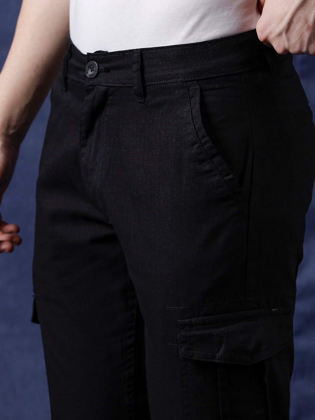 Solid Black Cargo Trousers – Wrogn