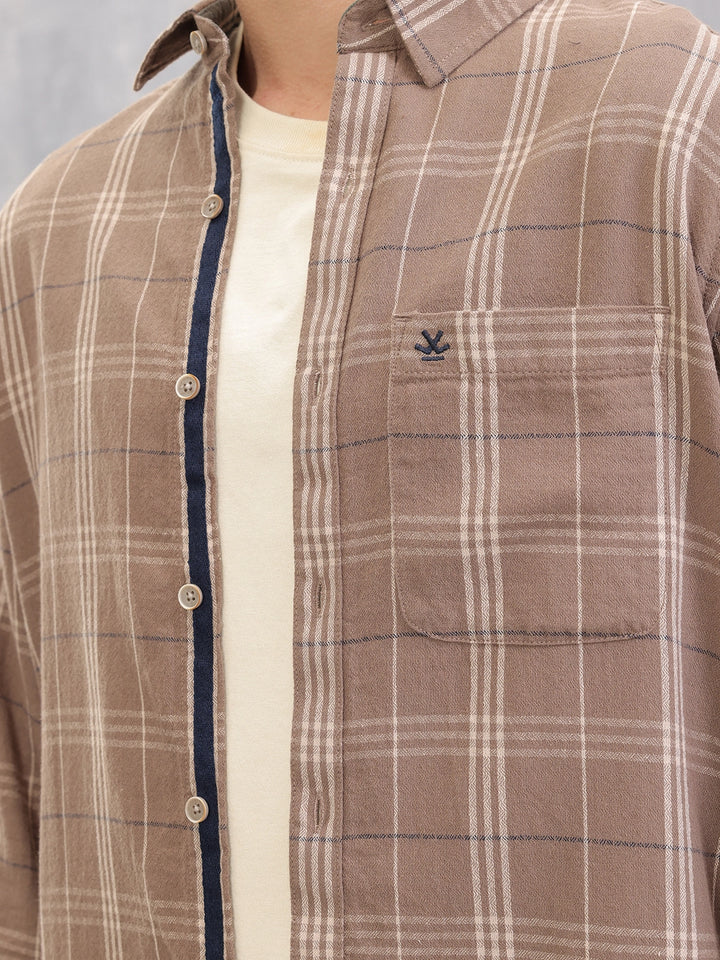 Slim Fit Checks Shirt With Inner Placket Contrast Detailing I Brown