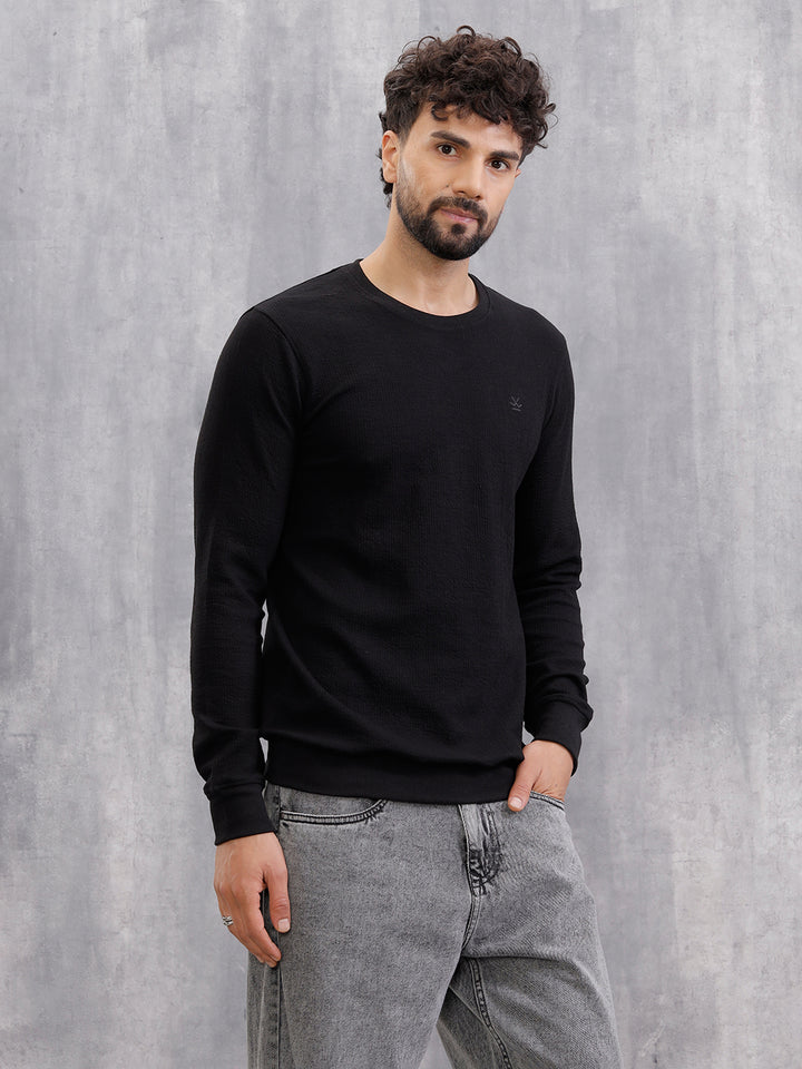 Crinkled Solid Textured Knit Long Sleeve Crew Neck T-Shirt | Black
