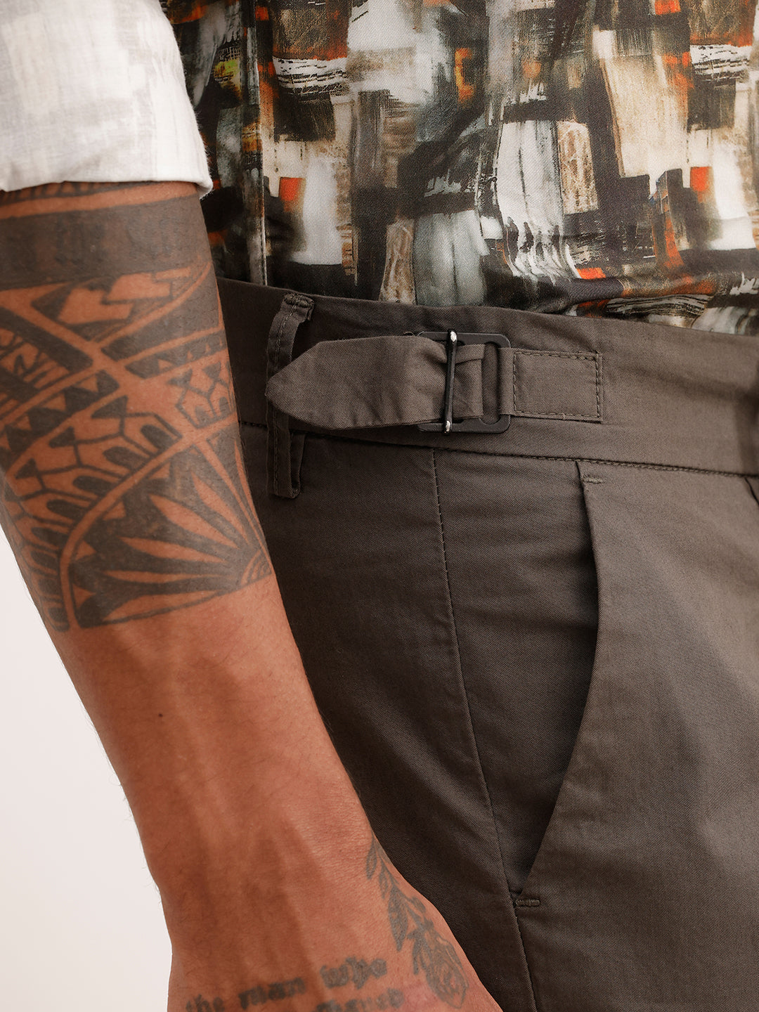 Solid Slim Fit Pleated Trouser | Olive