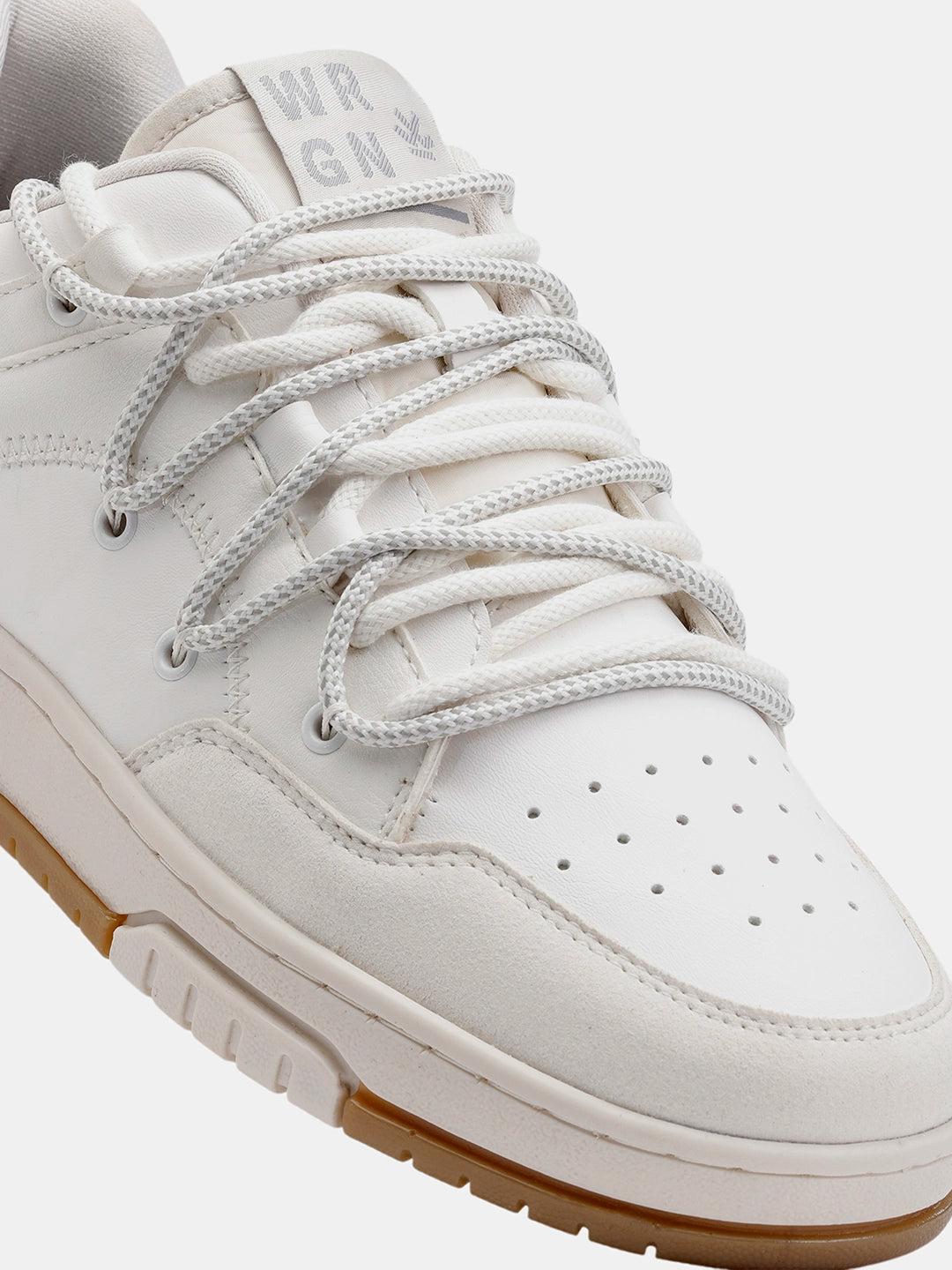 Sneakers | Snakebite Mist