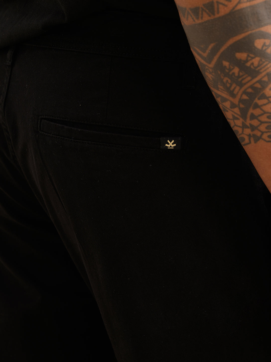 Solid Straight Fit Pleated Trouser | Black