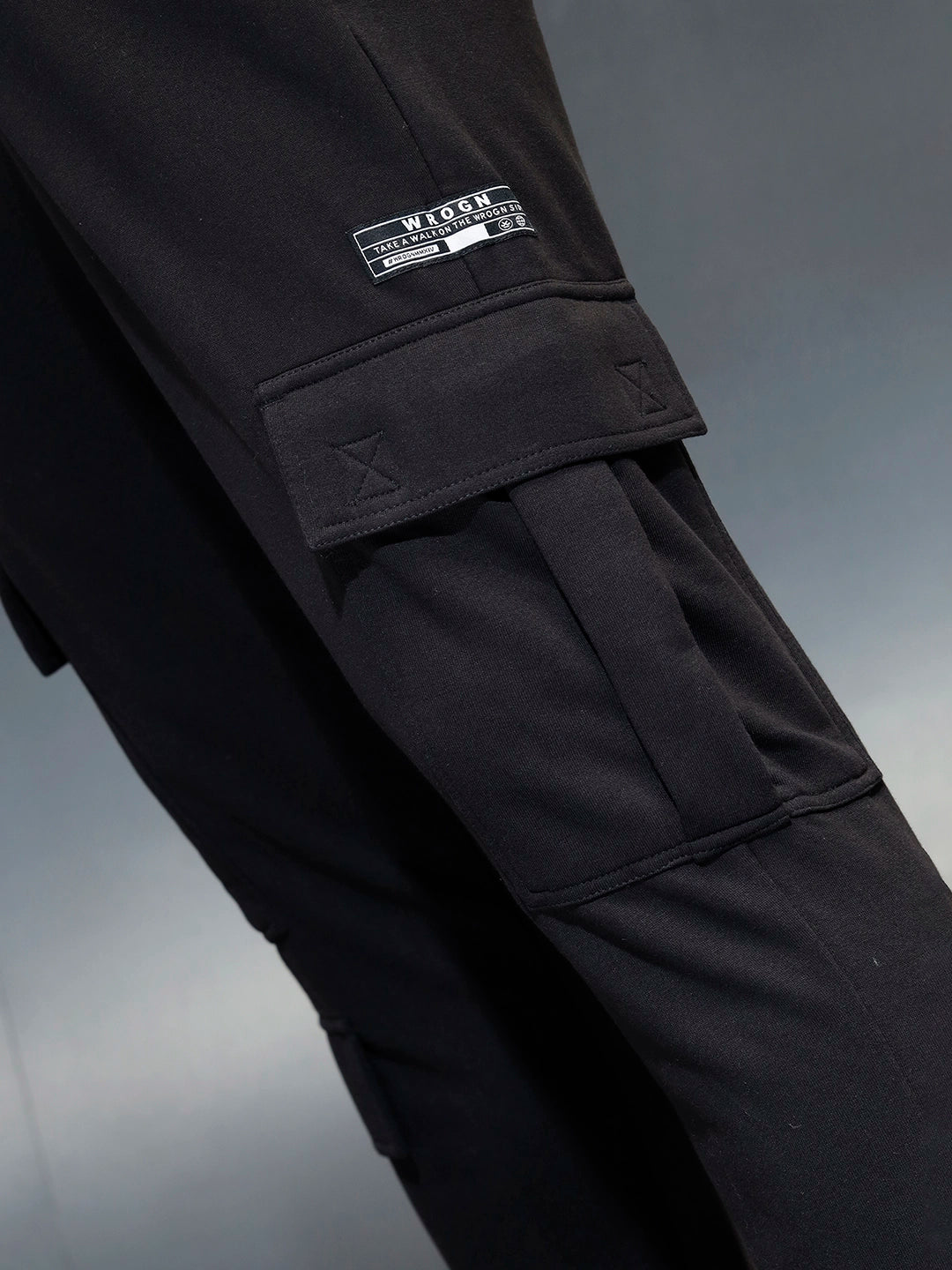 Men's casual straight fit knitted jogger | Black