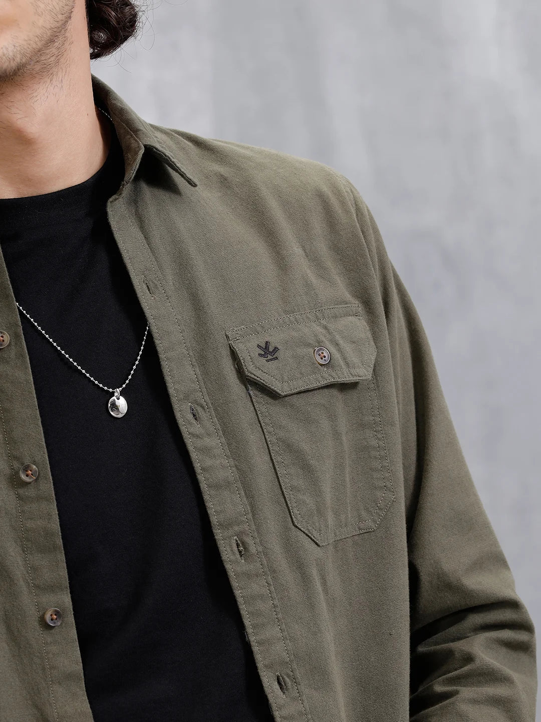 Double Pocket Solid Shirt | Olive