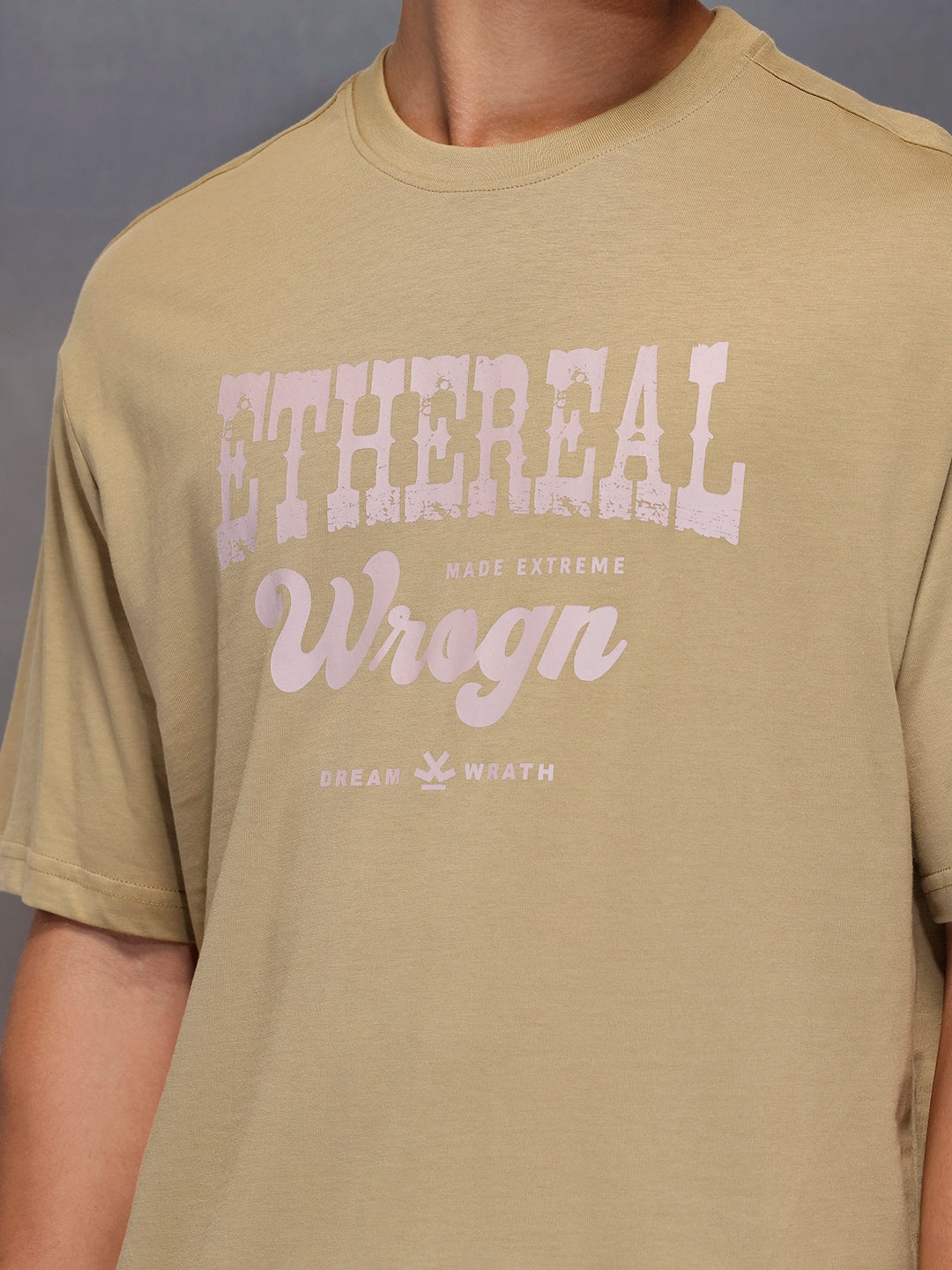 Men’s minimal statement graphic tshirt | Beige