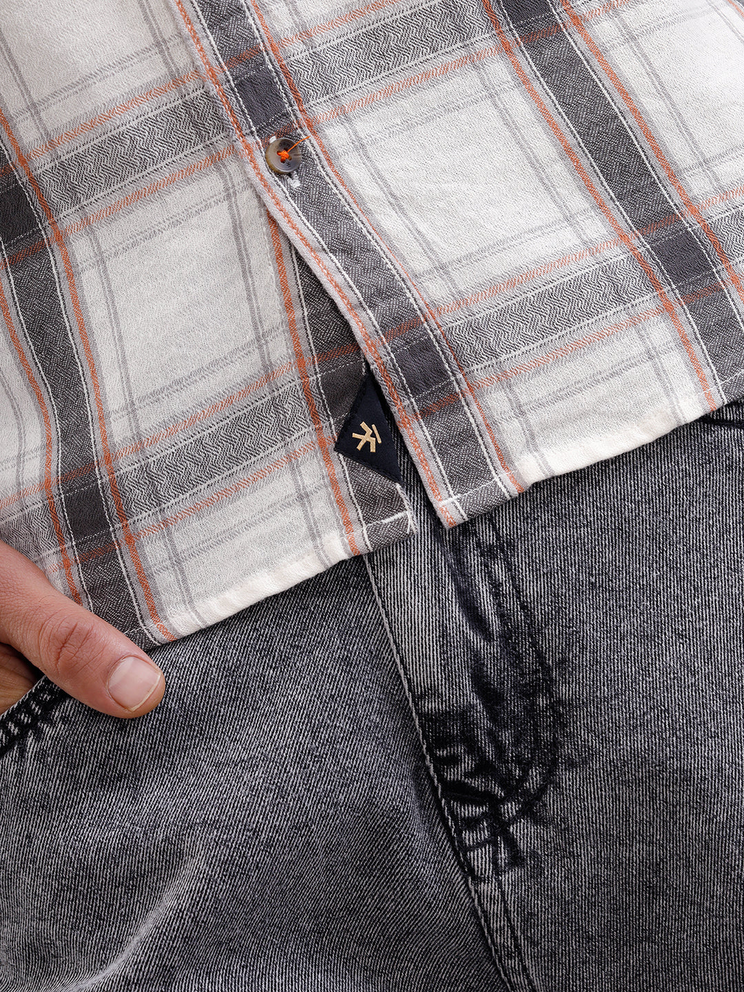 Dobby Textured Shirt In Slim Fit | White