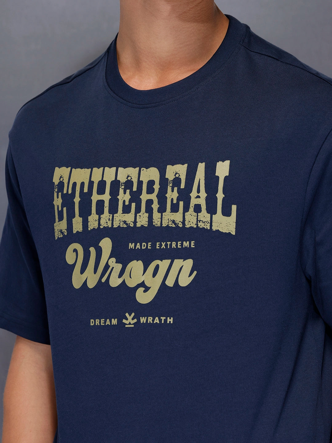 Men’s bold front print cotton t-shirt | Navy Blue