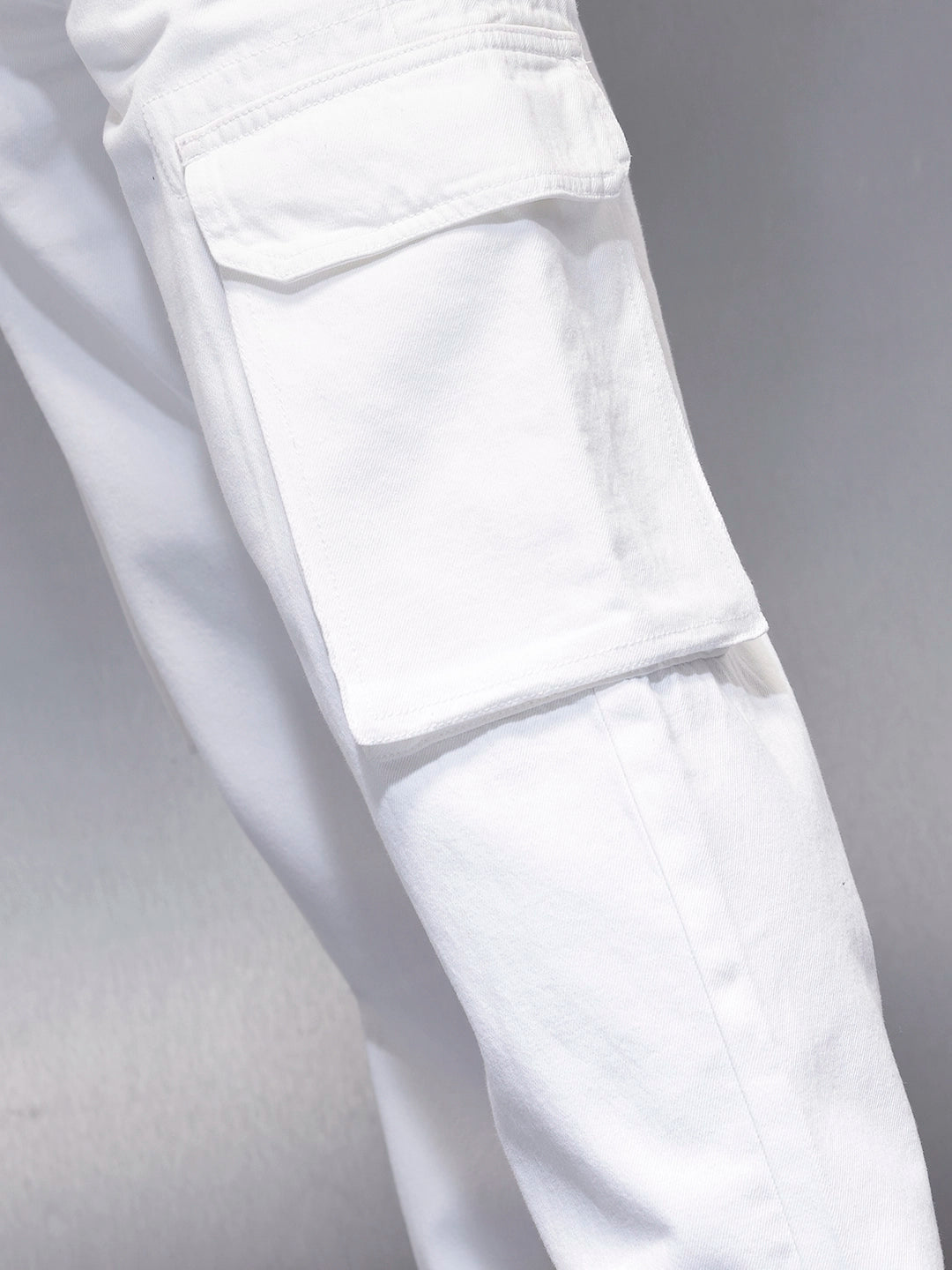 Men’s functional pocket loose fit cargo | White