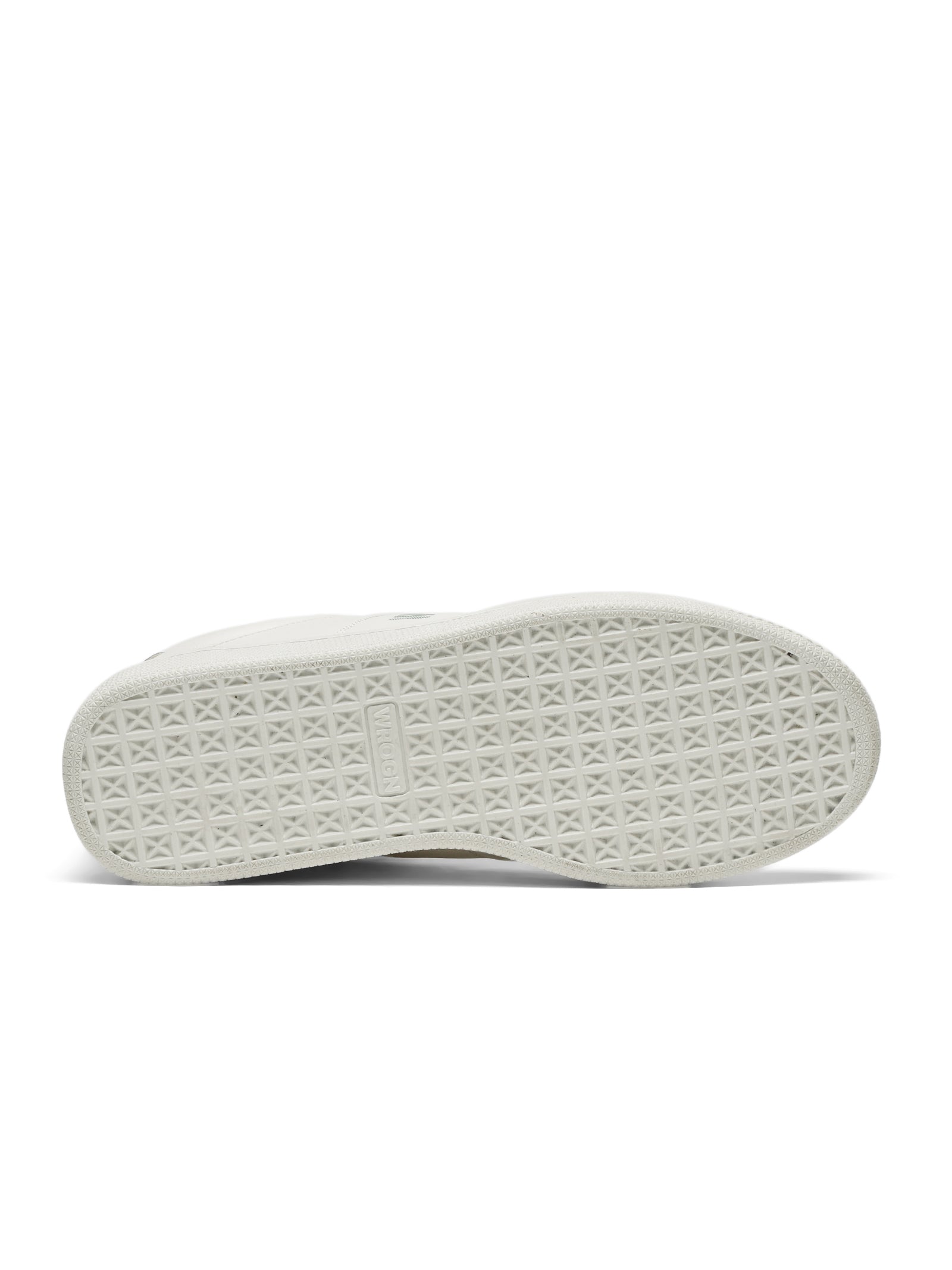 Sneakers | Greyhound terrain