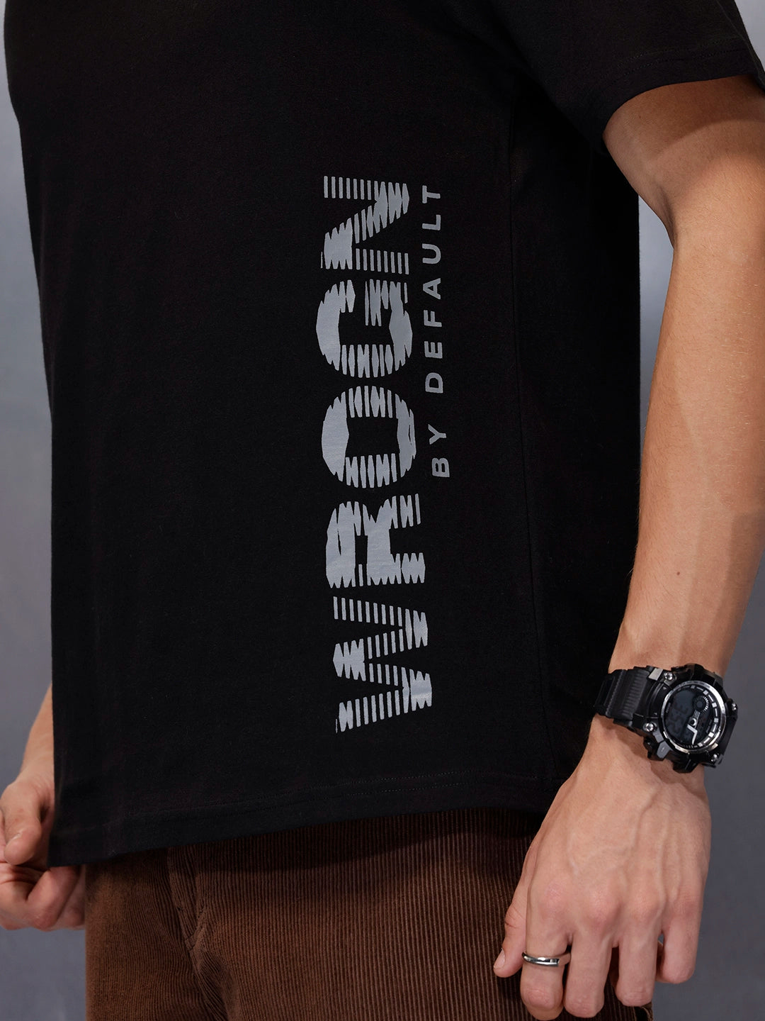 Men’s solid black slim fit printed t-shirt | Black