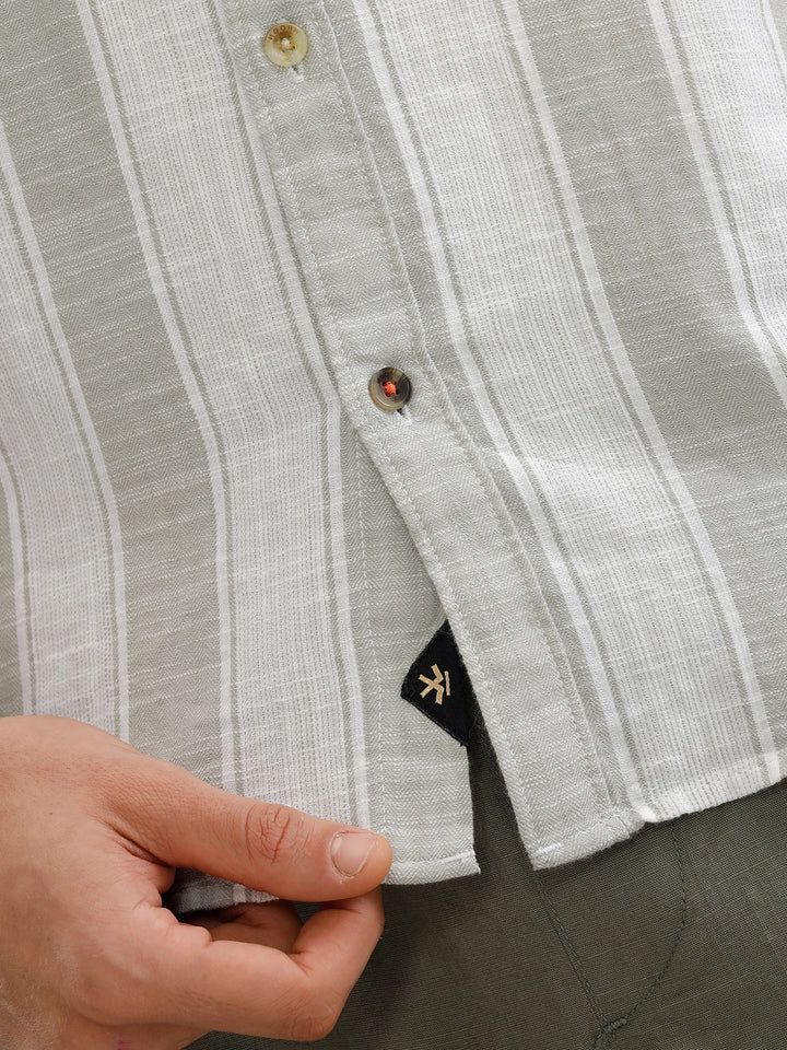 Light Weight Herringbone Stripe Shirt In Slim Fit  |  Light Green
