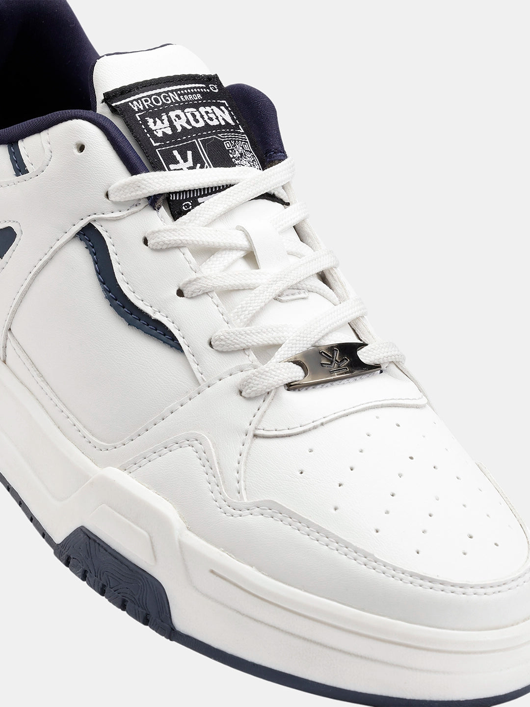 Sneakers | Martini Skyline