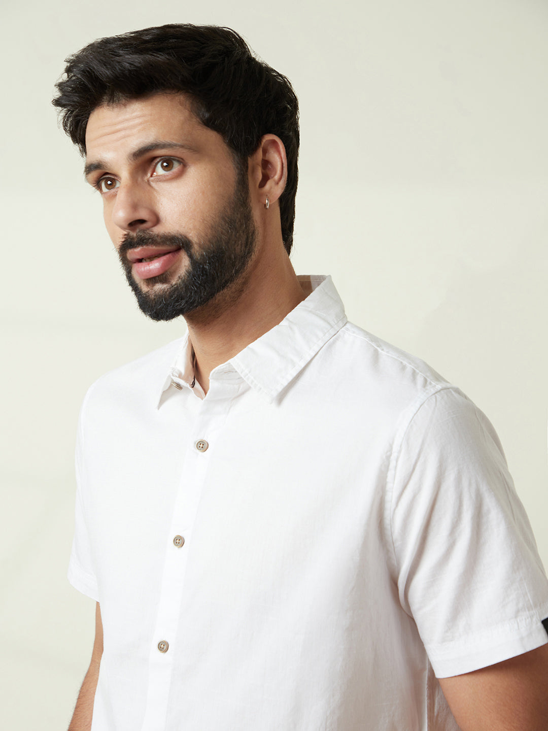 Solid White Cotton Slim Fit Shirt