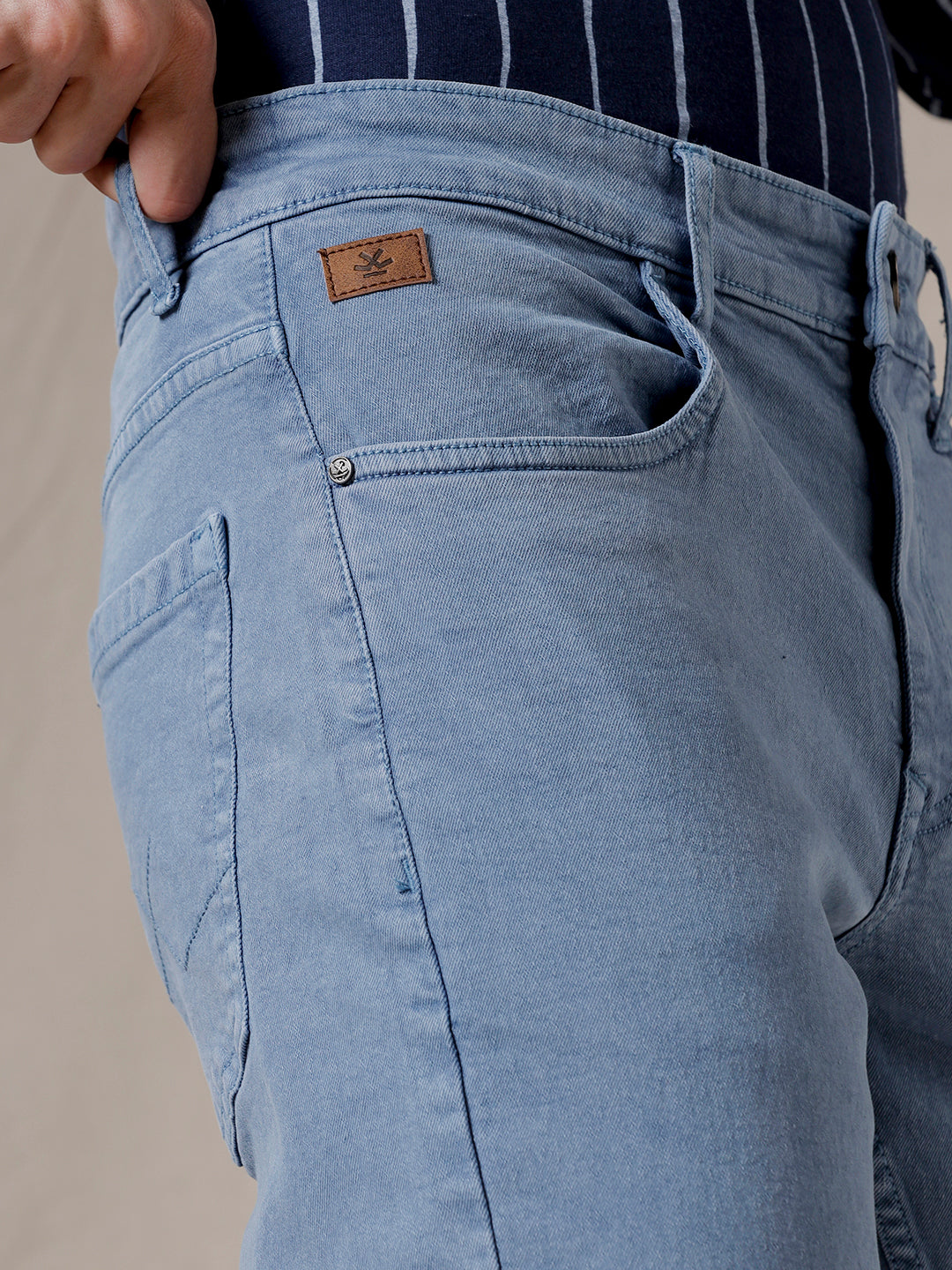 Solid Sleek Mid Rise Blue Jeans