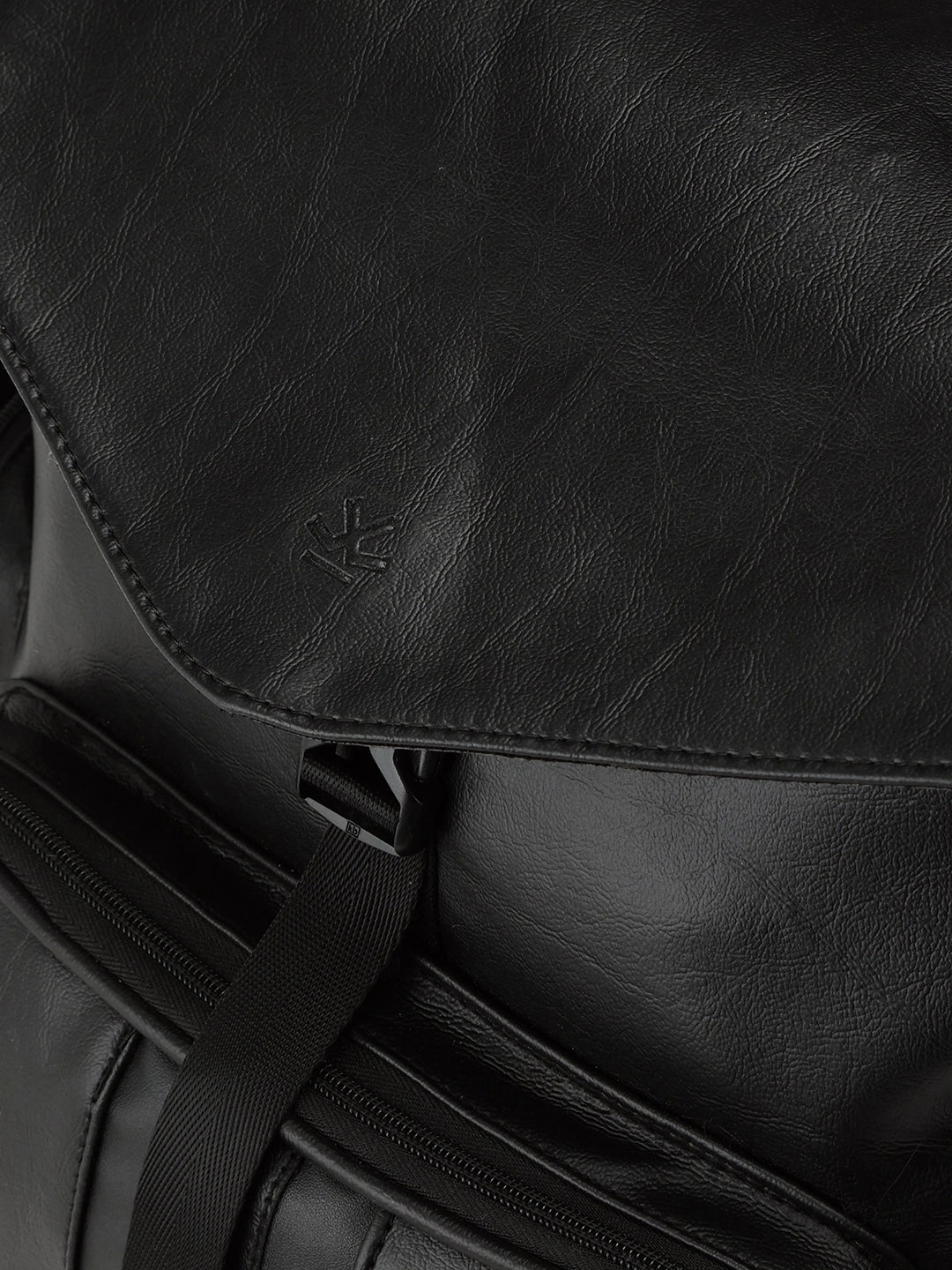 Textured Everyday Backpack | Black (30L)