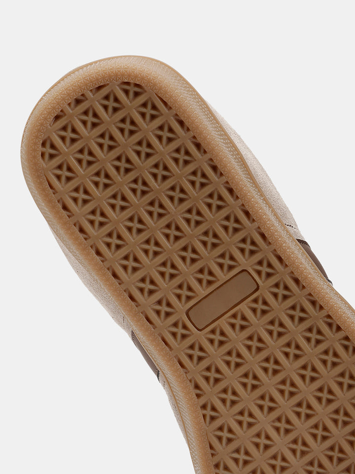 Sneakers | Sazerac Coffee