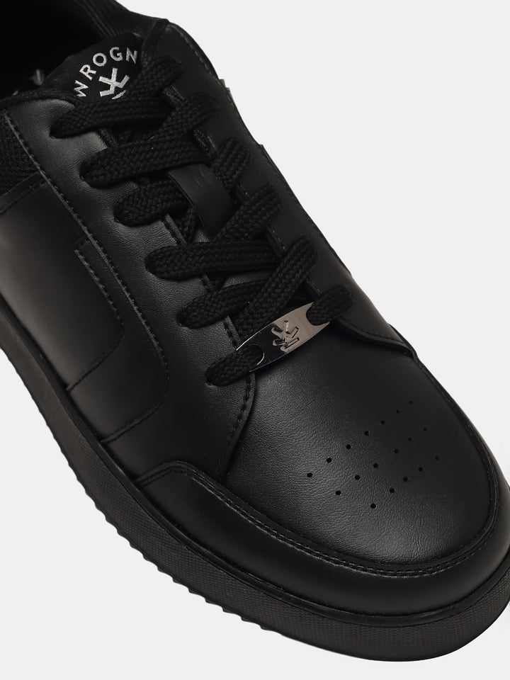 Sneakers  |  Bramble Shadowcraft