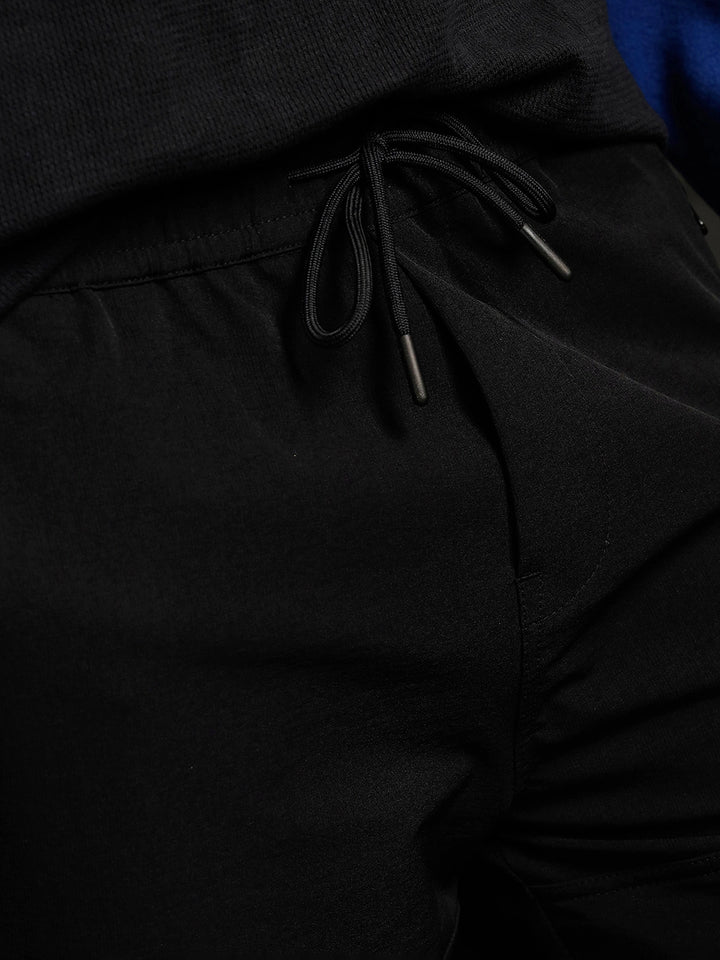 Solid Straight Fit Jogger | Black