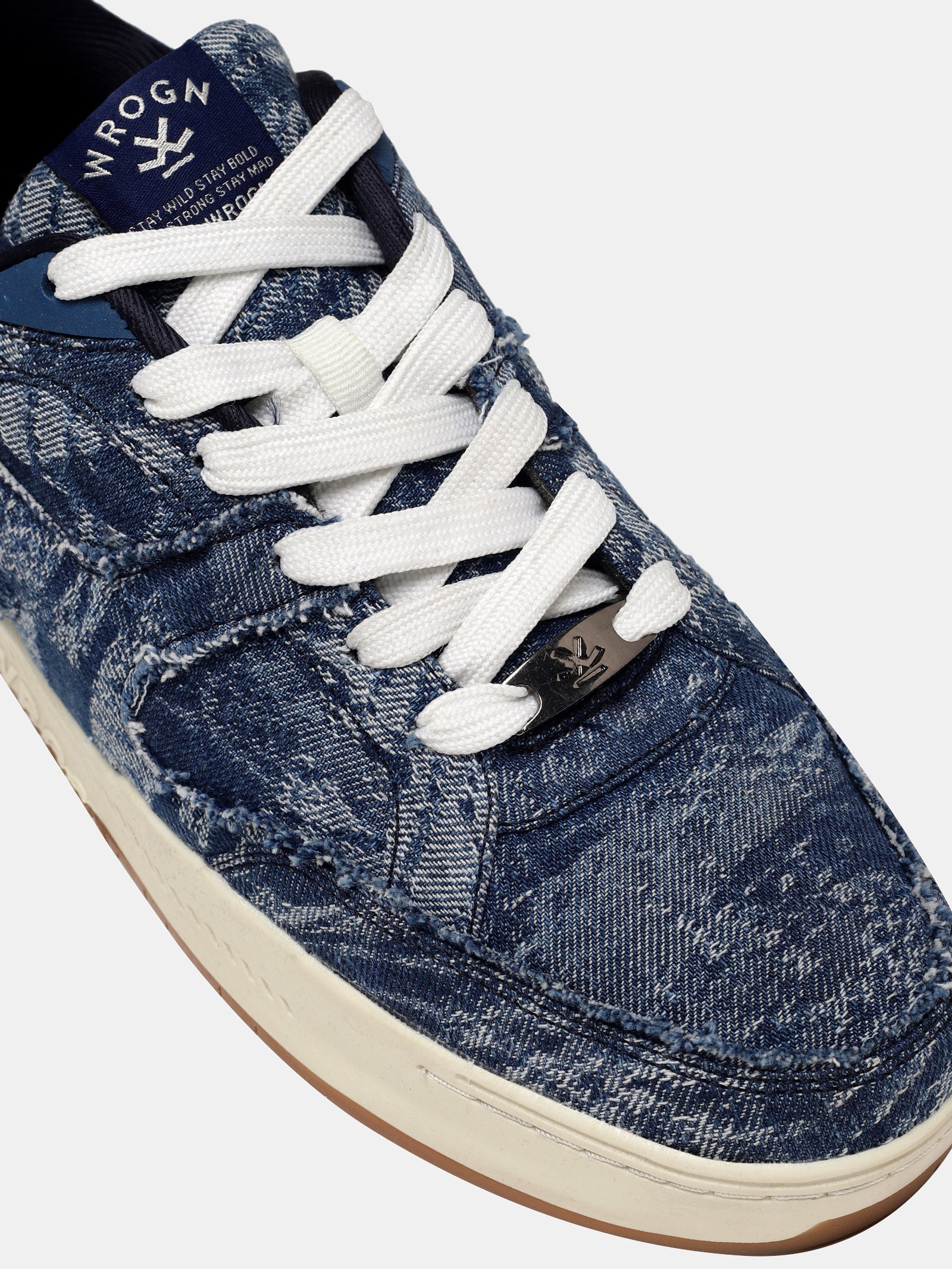 Sneakers  |  Negroni Raw