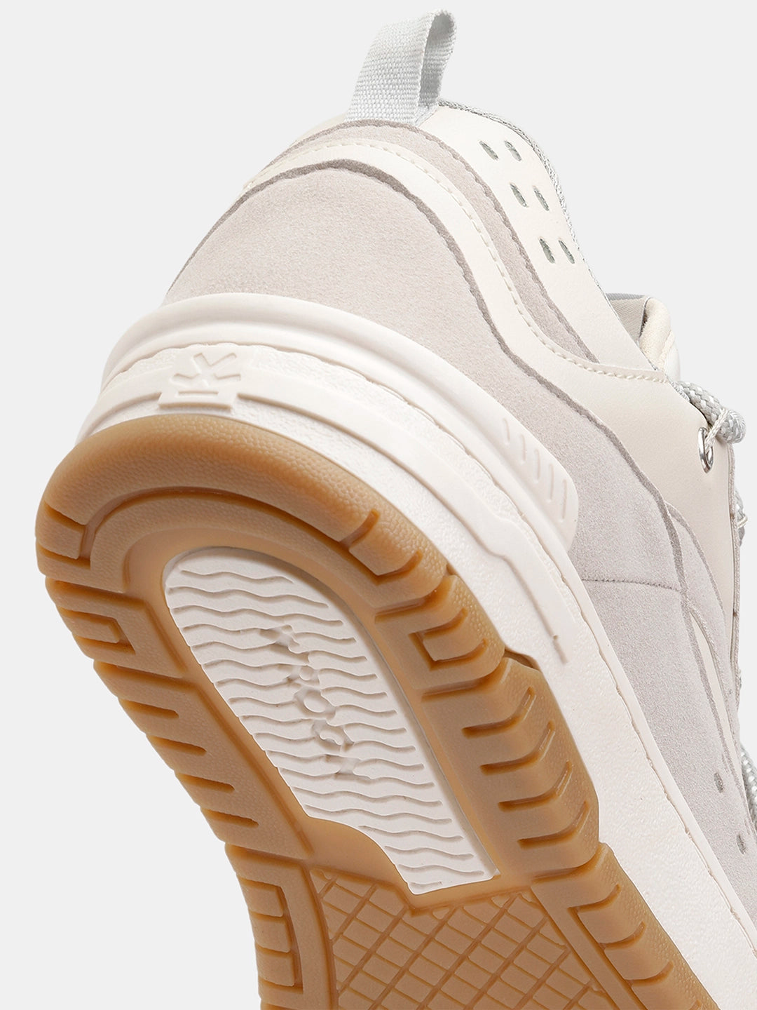 Sneakers | Snakebite Coastal