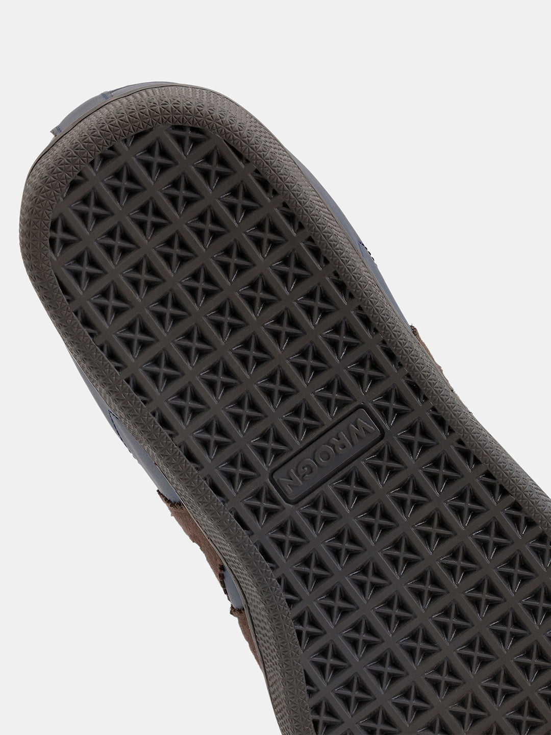 Sneakers | Sazerac Deeplake