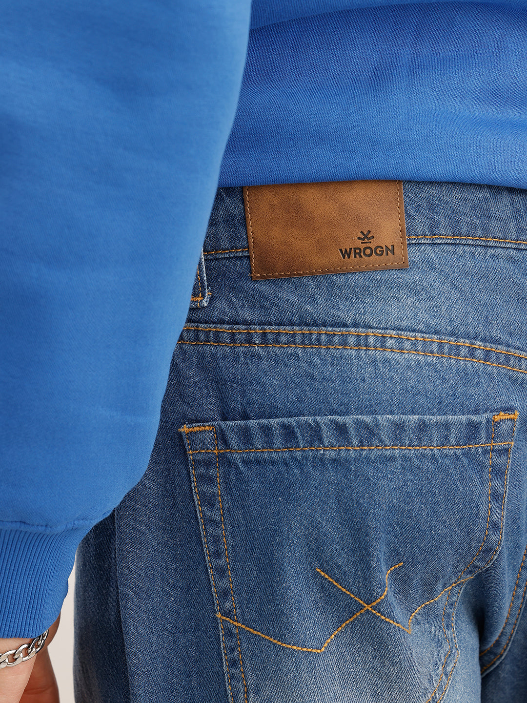 Loose Fit Denim Jeans | Light Blue | WUJN2329M