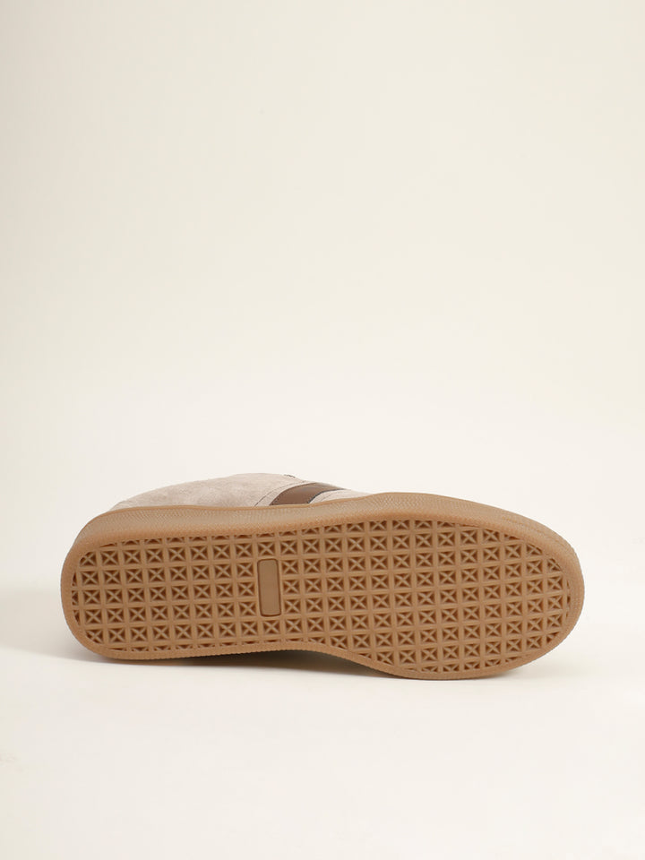 Sneakers | Sazerac Coffee