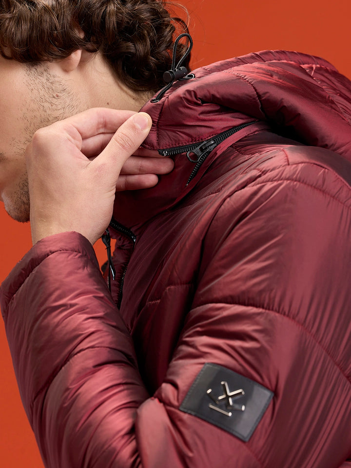 Metallic puffer jacket with hood | Wine