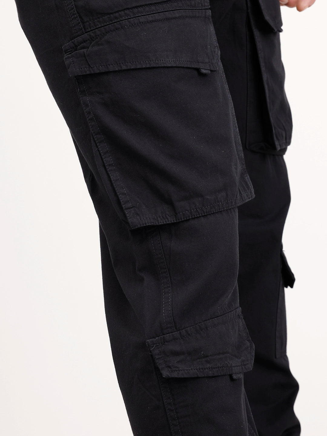Classic Relaxed Fit Cargo Joggers | Black