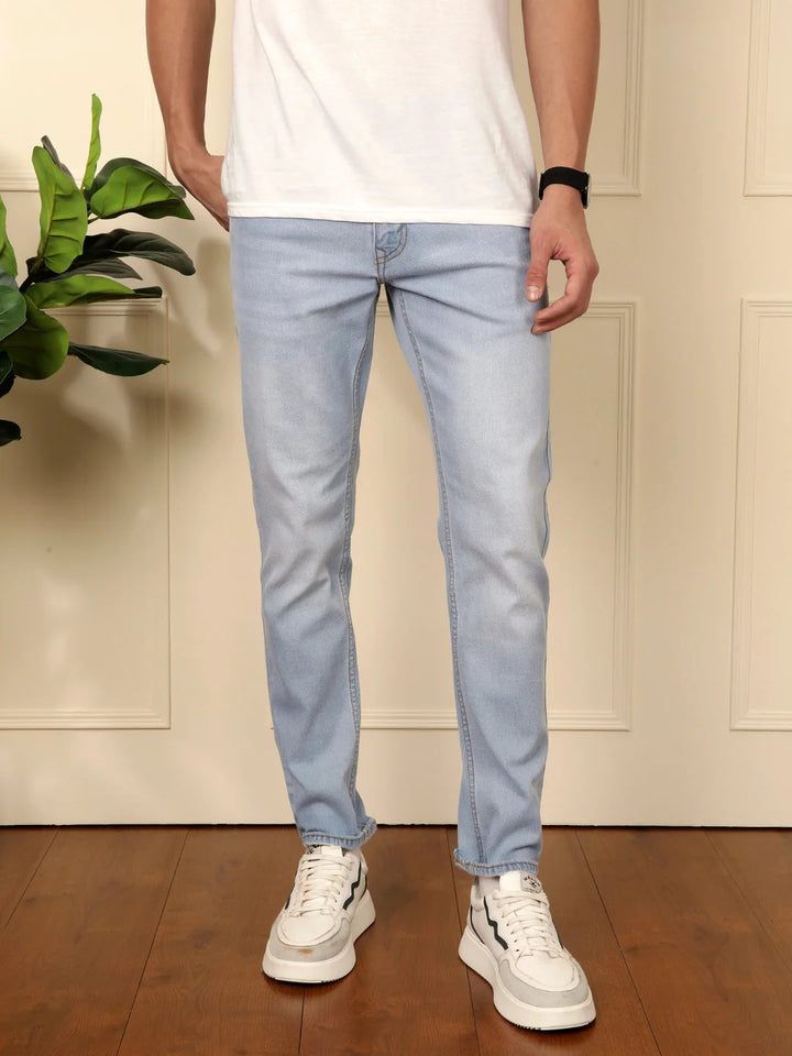 Light Fade Casual Jeans in Blue
